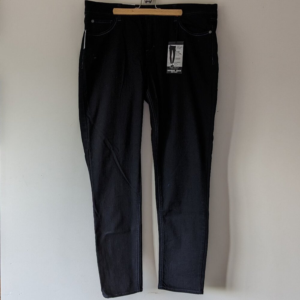 NWT | Jordache Black Skinny Jeans